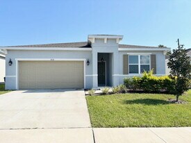 1616 Blue Lagoon Cir in Mascotte, FL - Building Photo