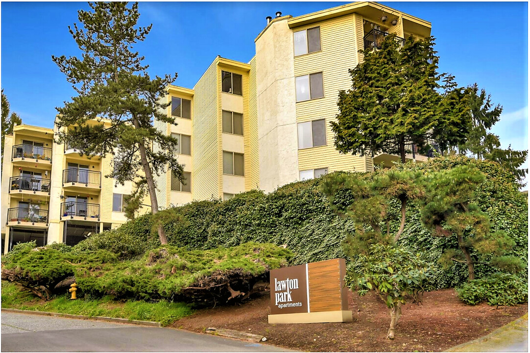 Lawton Park Apartments in Seattle, WA - Building Photo