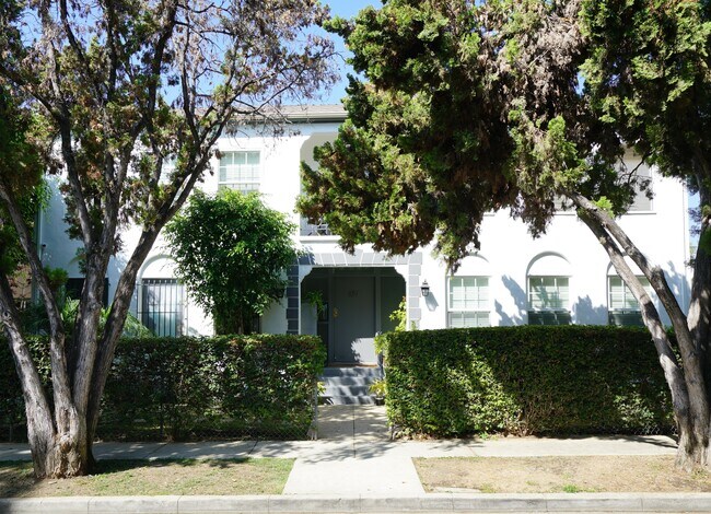 1119 Poinsettia Drive