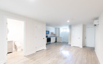 701 8th St NE, Unit Basement in Washington, DC - Building Photo - Building Photo