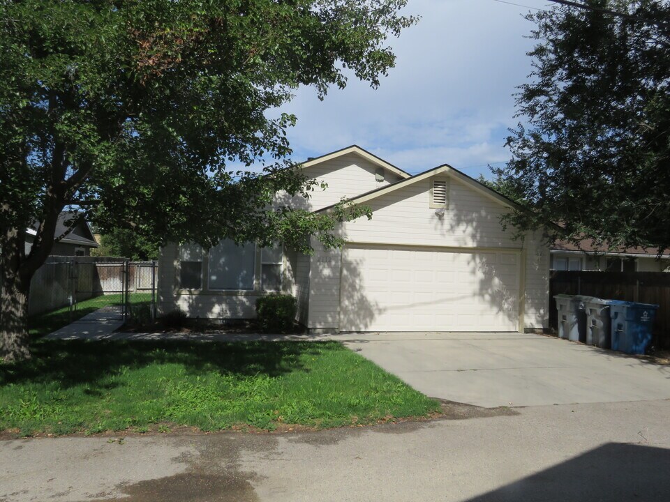 2112 S Longmont Ave in Boise, ID - Building Photo