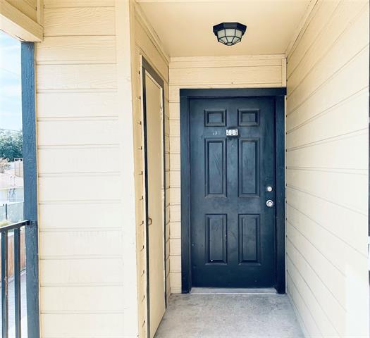 property at 3022 Forest Ln