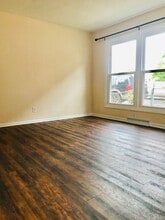 316 Sheridan Dr in Loves Park, IL - Building Photo - Building Photo