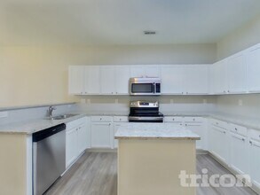 1032 Garrison Rd in Charlotte, NC - Building Photo - Building Photo