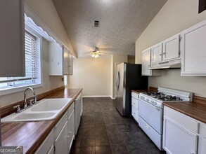 3372 Tia Trace NW in Kennesaw, GA - Building Photo - Building Photo