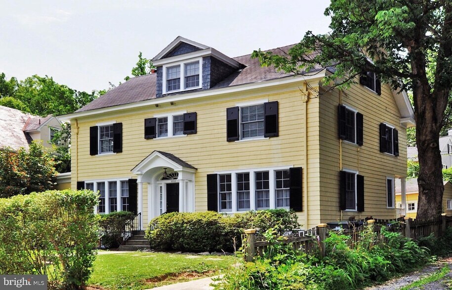 3752 Kanawha St NW in Washington, DC - Foto de edificio
