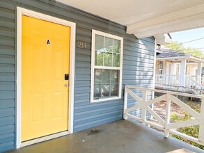 206 Tremont Ave in Greenville, SC - Building Photo - Building Photo
