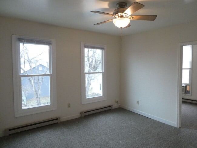 904 Rogers St in Columbia, MO - Foto de edificio - Building Photo