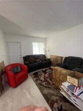 1255 W 49th Pl in Hialeah, FL - Building Photo - Building Photo