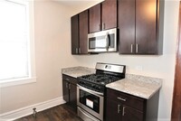 3823 N Drake Ave, Unit 3 in Chicago, IL - Building Photo - Building Photo