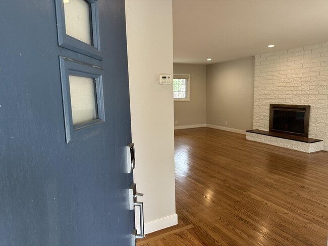 1736 Brooks St in San Mateo, CA - Building Photo - Building Photo