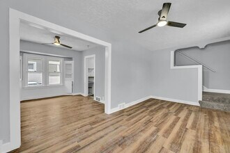 1728 Hillview Rd in Cleveland, OH - Building Photo - Building Photo