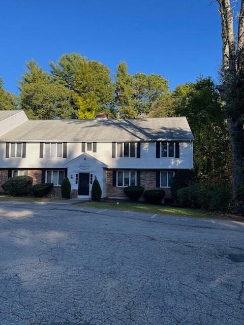 3 Pinebrook Ln in Easton, MA - Building Photo - Building Photo