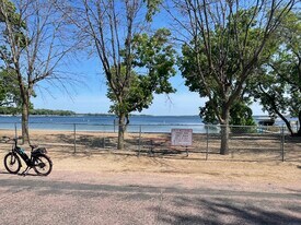 664 Terrace Park Blvd, Unit 29 in Milford, IA - Building Photo