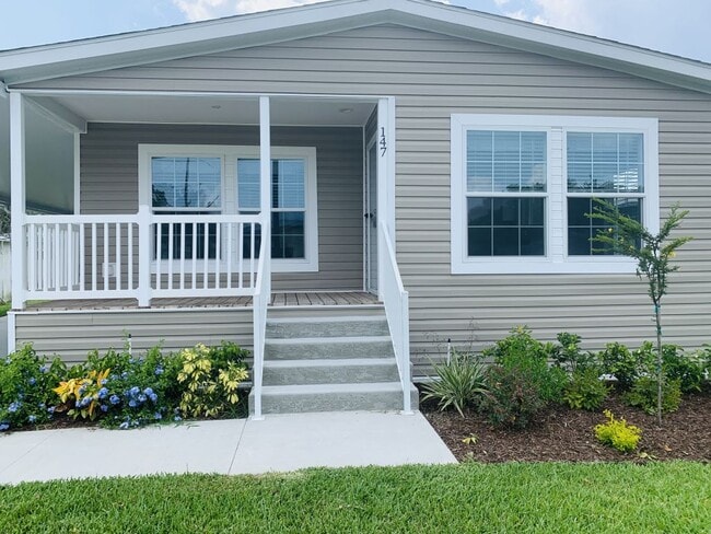 property at 147 Woodland Dr