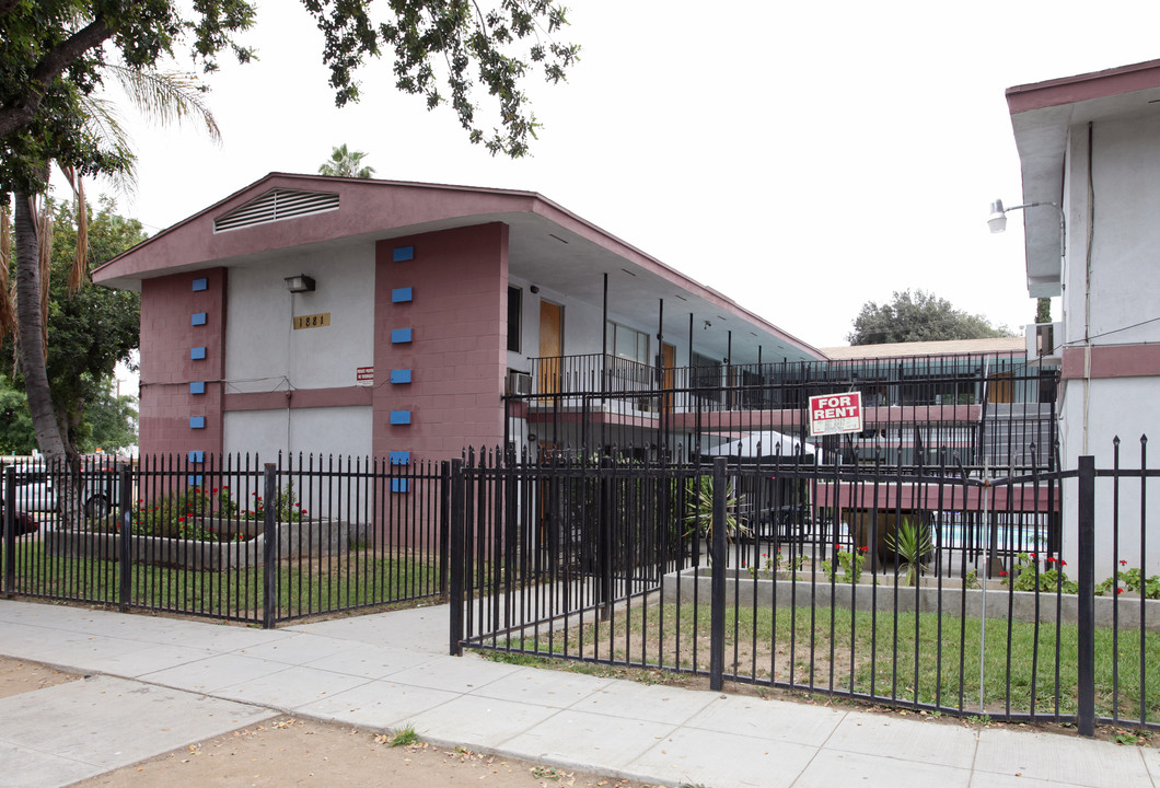 1881 Loma Vista St in Riverside, CA - Building Photo