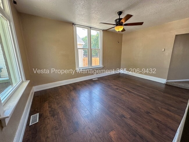 2071 Jefferson Ave in Ogden, UT - Foto de edificio - Building Photo