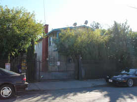 2126 California Ave Apartamentos