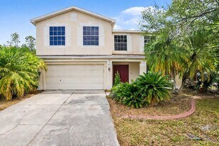 8105 River Mont Way in Tampa, FL - Building Photo