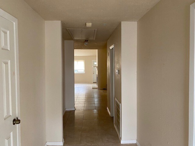 2142 Greenbriar Colony Dr in Houston, TX - Building Photo - Building Photo