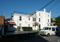 3 Unit + Commercial Garage Allentown PA in Allentown, PA - Building Photo - Building Photo