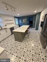 7000 Old Cabin Ln in Rockville, MD - Building Photo - Building Photo