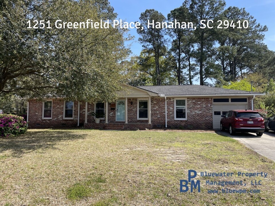 1251 Greenfield Pl in Hanahan, SC - Building Photo