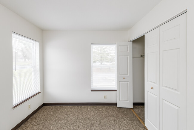 Marjorie Gardens in Morgantown, WV - Building Photo - Interior Photo