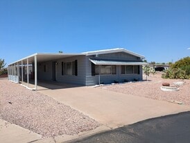 8136 E Cactus Dr in Mesa, AZ - Building Photo