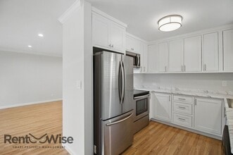 1534 San Antonio St in Menlo Park, CA - Building Photo - Building Photo