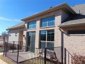 2649 Chardonnay Ct in Grand Prairie, TX - Building Photo