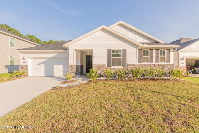 property at 12933 Logans Walk Ln
