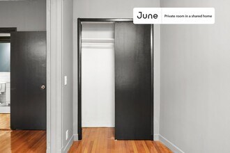 Private bedroom in 3 bed/1 bath Home in Boston, MA - Building Photo - Building Photo