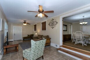 1416 S Dixon Dr in Columbus, GA - Building Photo