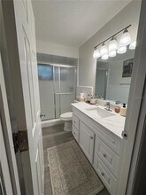 988 Sweetbrier Dr in Deltona, FL - Building Photo - Building Photo