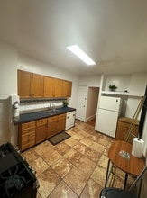 529 N 35th St, Unit 1 in Philadelphia, PA - Building Photo - Building Photo