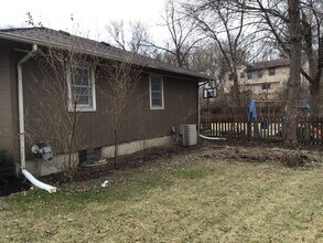 5034 Hawthorne Ave in Kansas City, MO - Building Photo - Building Photo