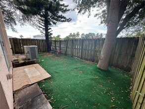 16269 SW 58th Terrace in Miami, FL - Building Photo - Building Photo