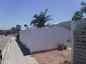 2255 Garnet Ave, Unit #1 in San Diego, CA - Foto de edificio - Building Photo