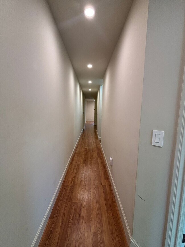 2264 Bryant St-Unit -2262 in San Francisco, CA - Building Photo - Building Photo