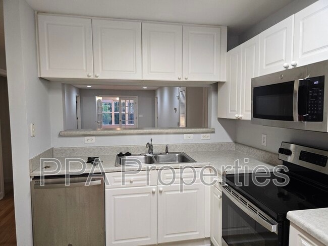 property at 929 Morreene Rd