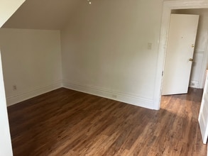 6549 Northumberland St in Pittsburgh, PA - Building Photo - Building Photo