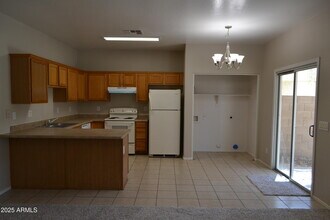 2300 E Magma Rd in San Tan Valley, AZ - Building Photo - Building Photo