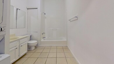 Viewpointe in Birmingham, AL - Building Photo - Interior Photo