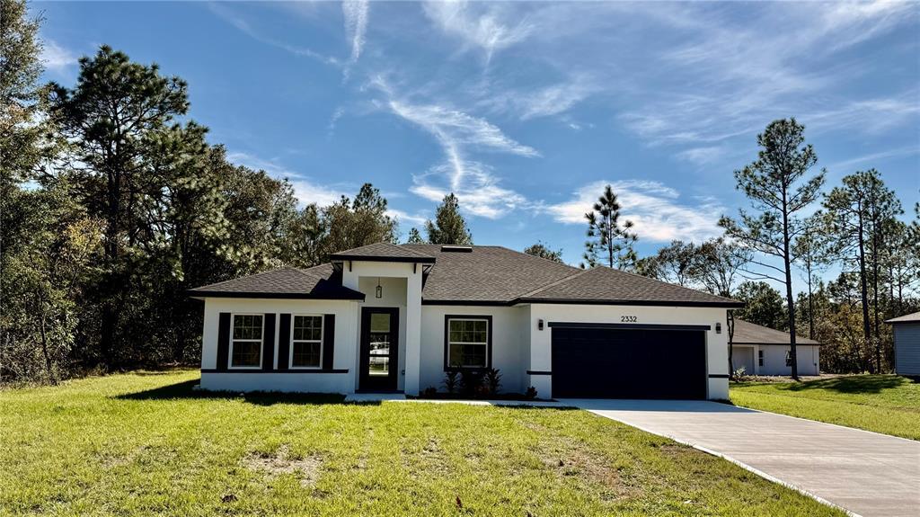 2332 W Newhope Ln in Citrus Springs, FL - Building Photo