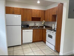 845 NW 46th Ave in Plantation, FL - Building Photo - Building Photo