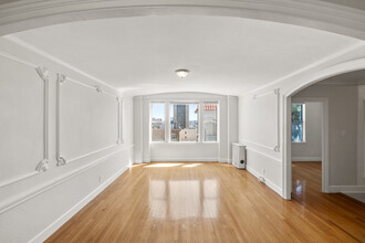 645 Stockton Street in San Francisco, CA - Building Photo - Interior Photo