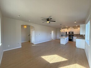 14475 Lockwood Ln SE in Yelm, WA - Building Photo - Building Photo