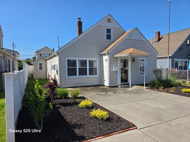 property at 368 W Fulton St