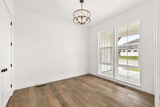 9282 W Dusky Grouse St in Garden City, ID - Building Photo - Building Photo